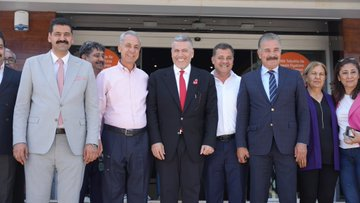 MHP Mersin Milletvekili adayı Dr. Levent UYSAL Onur Mobilya üretim tesislerini ziyaret etti. asd